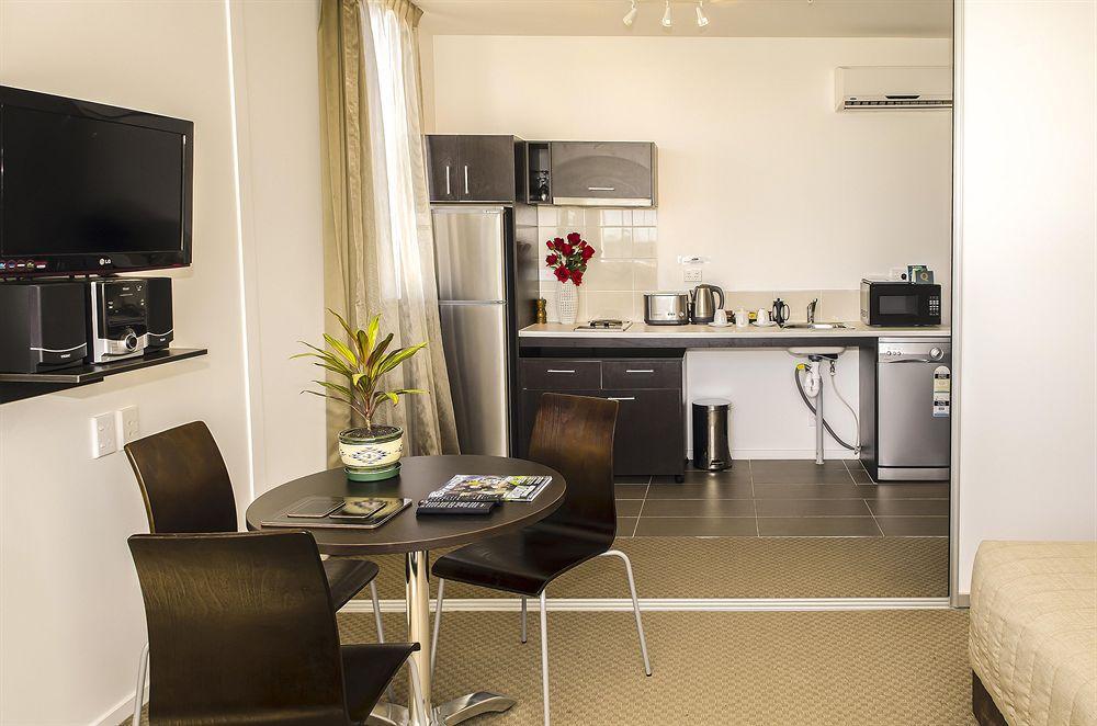 Quest Henderson Serviced Apartments Auckland Esterno foto